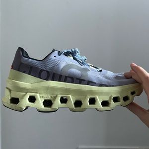 On Cloudmonster Women’s 9
